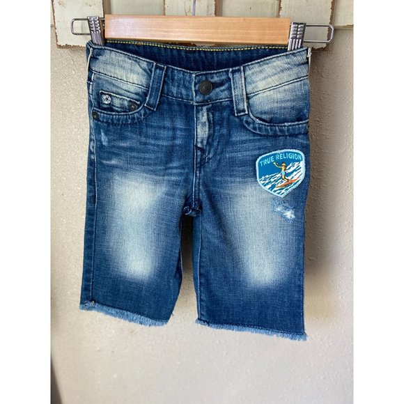 NWOT True Religion Boys Acid Wash Denim Jean Shorts w/ Surfer Patch Size 4 - Picture 1 of 4